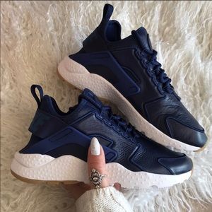 nike sportswear huarache run ultra